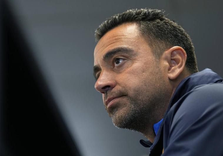 Xavi: «La prioridad es fichar un pivote, y Zubimendi es un pivote extraordinario»