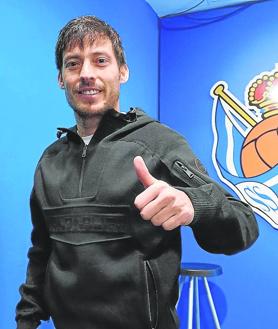 Imagen secundaria 2 - David Silva, una travesía exitosa como txuri-urdin