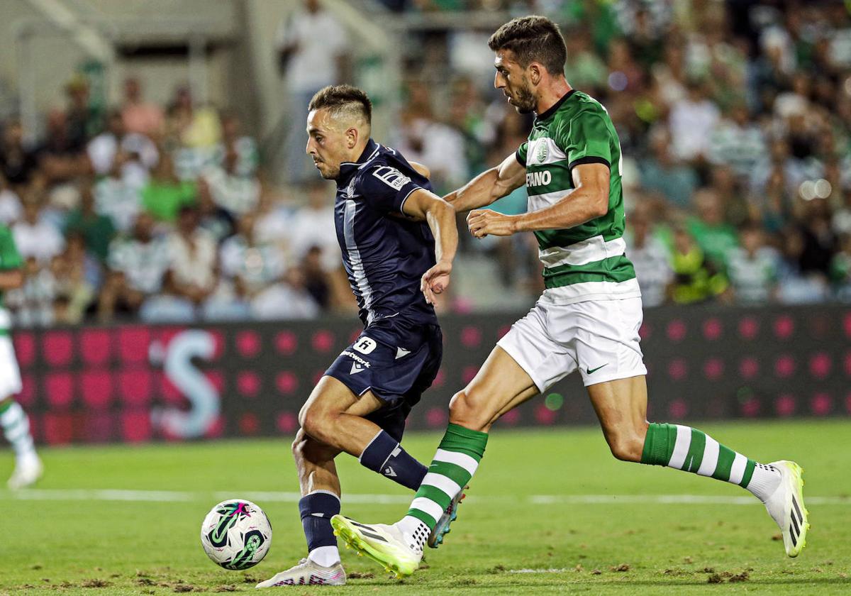 Andoni Gorosabel, en un amistoso de este verano contra el Sporting Portugal.