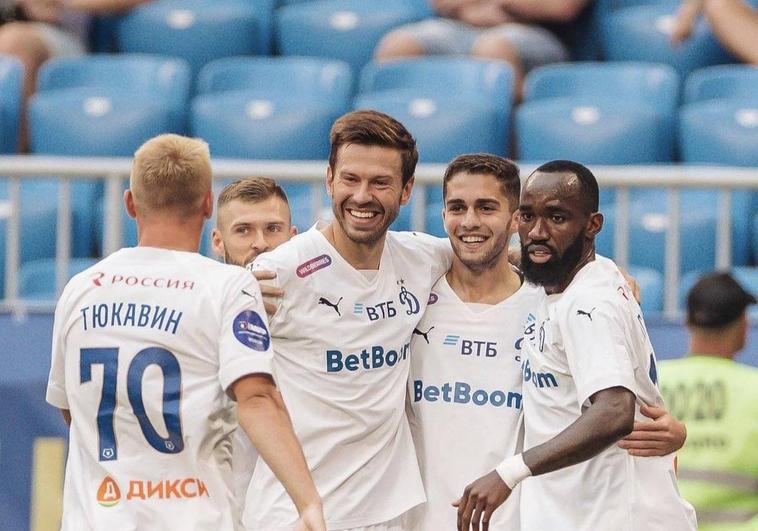 Zakharyan sigue en Moscú y se entrena con el Dinamo