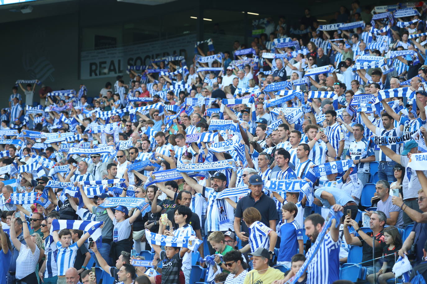 Búscate en las gradas del Reale Arena