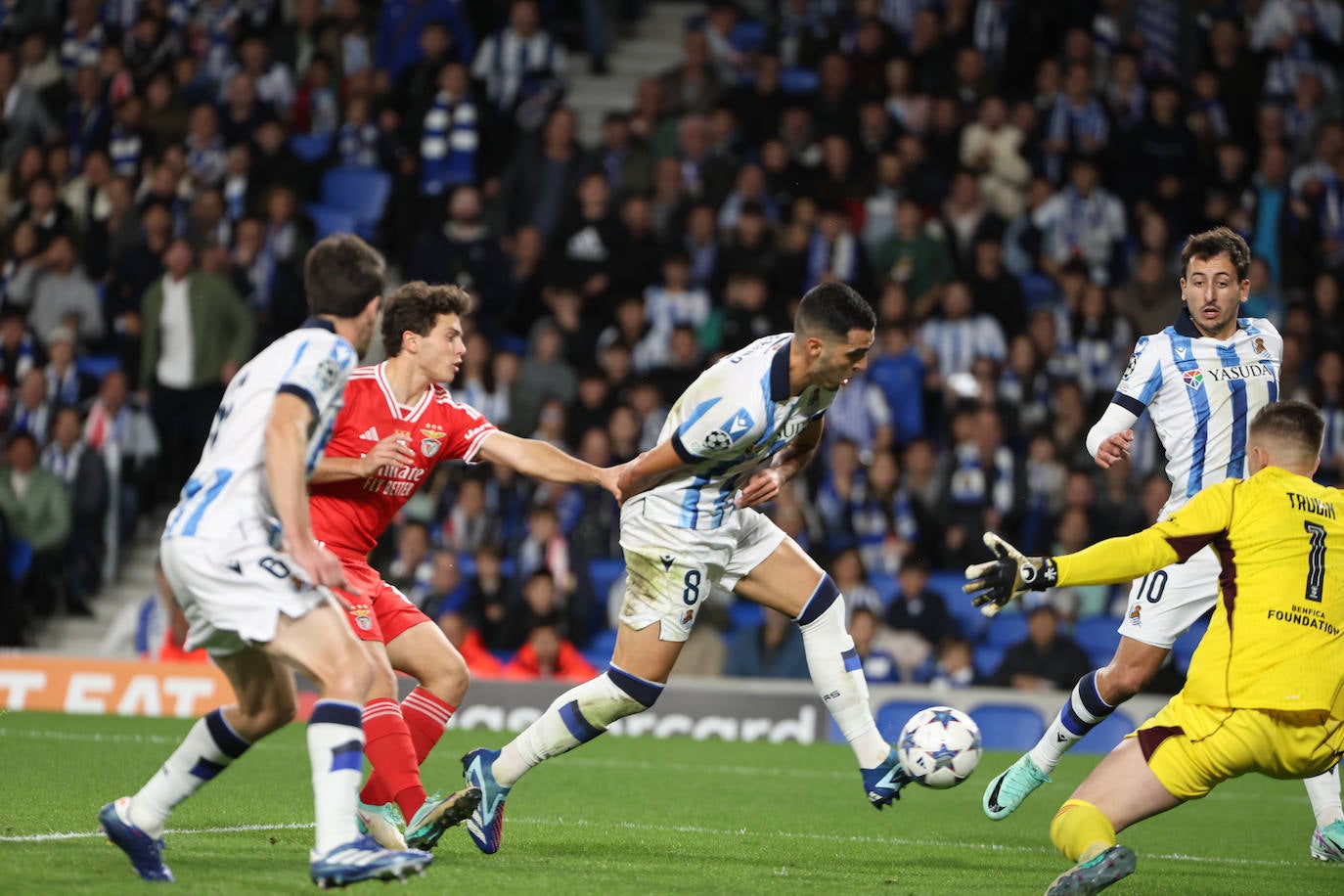 La mejores imágenes del Real Sociedad - Benfica