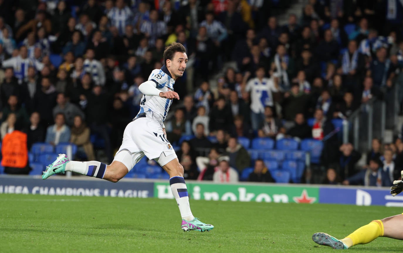 La mejores imágenes del Real Sociedad - Benfica