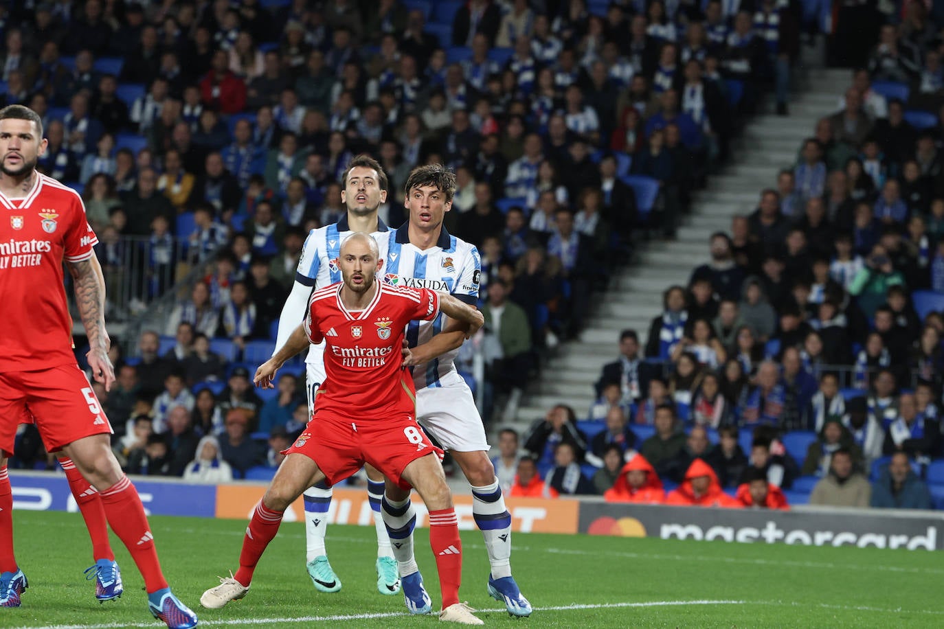 La mejores imágenes del Real Sociedad - Benfica