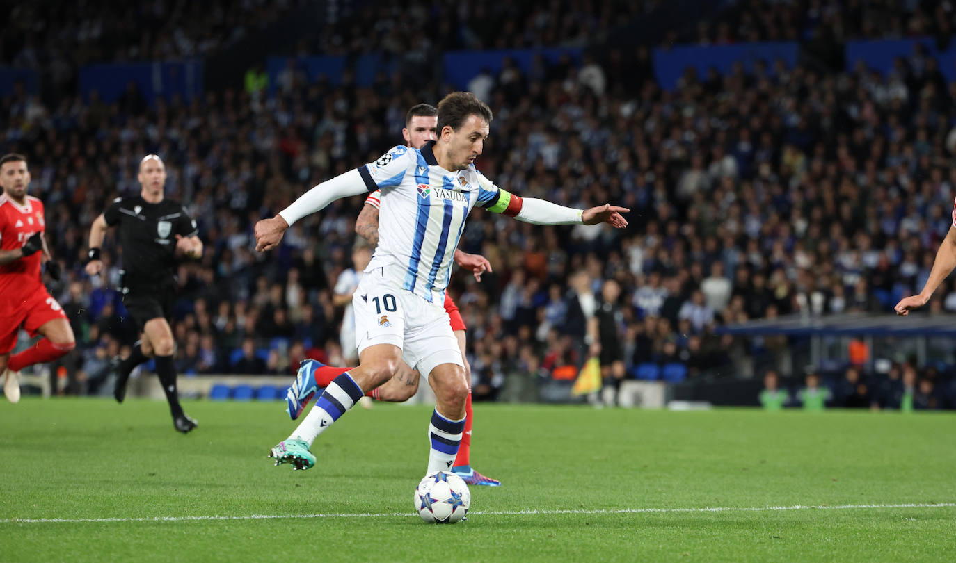 La mejores imágenes del Real Sociedad - Benfica