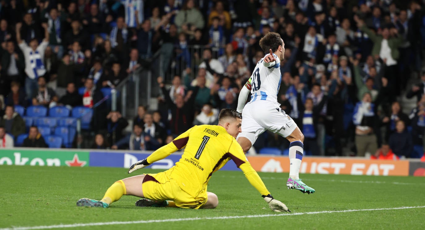 La mejores imágenes del Real Sociedad - Benfica