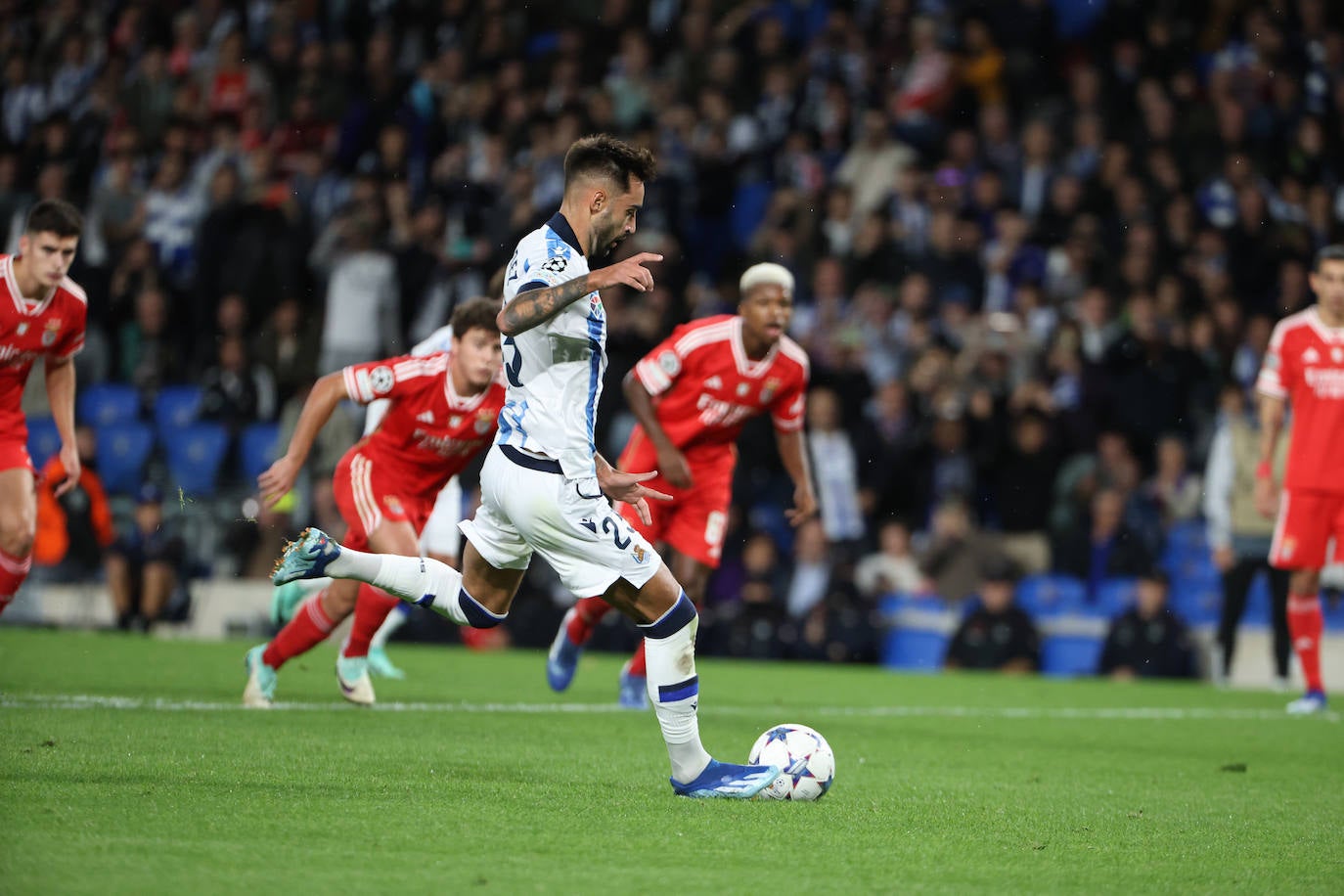 La mejores imágenes del Real Sociedad - Benfica