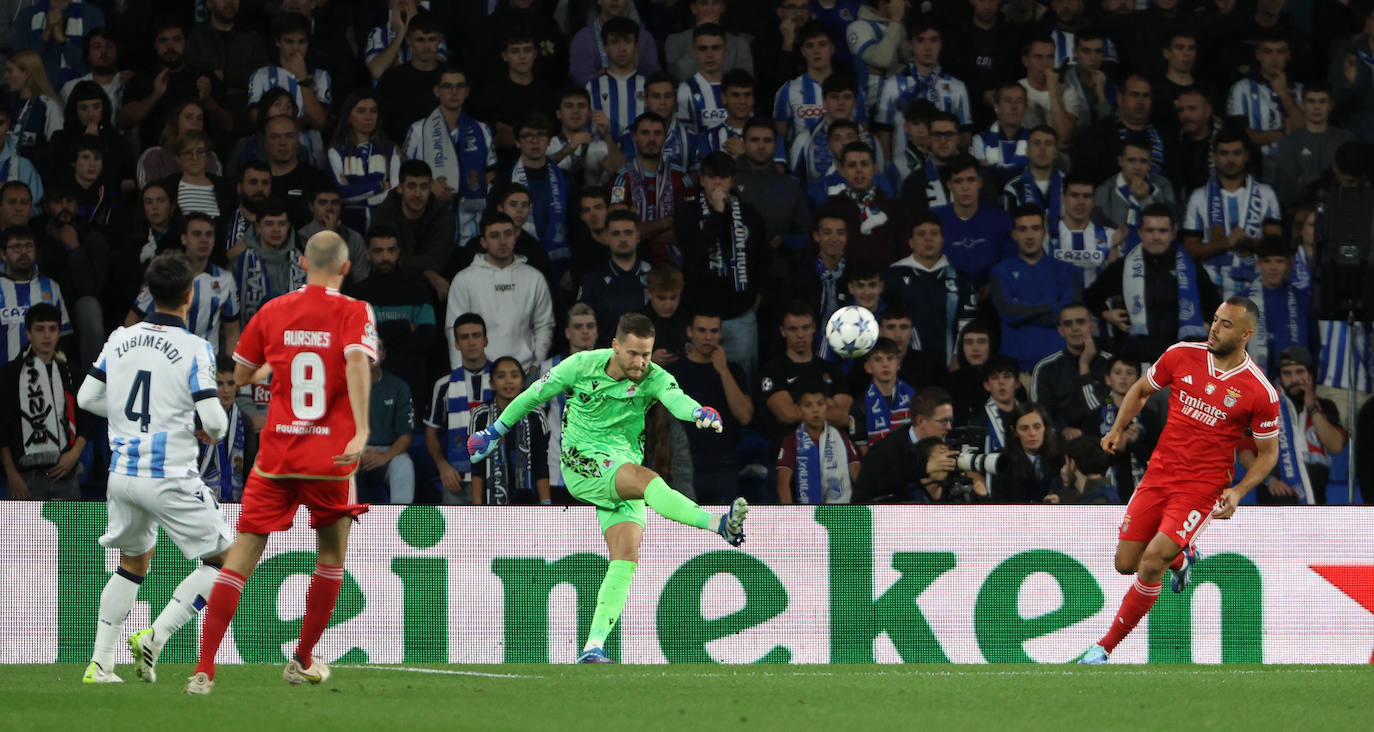 La mejores imágenes del Real Sociedad - Benfica