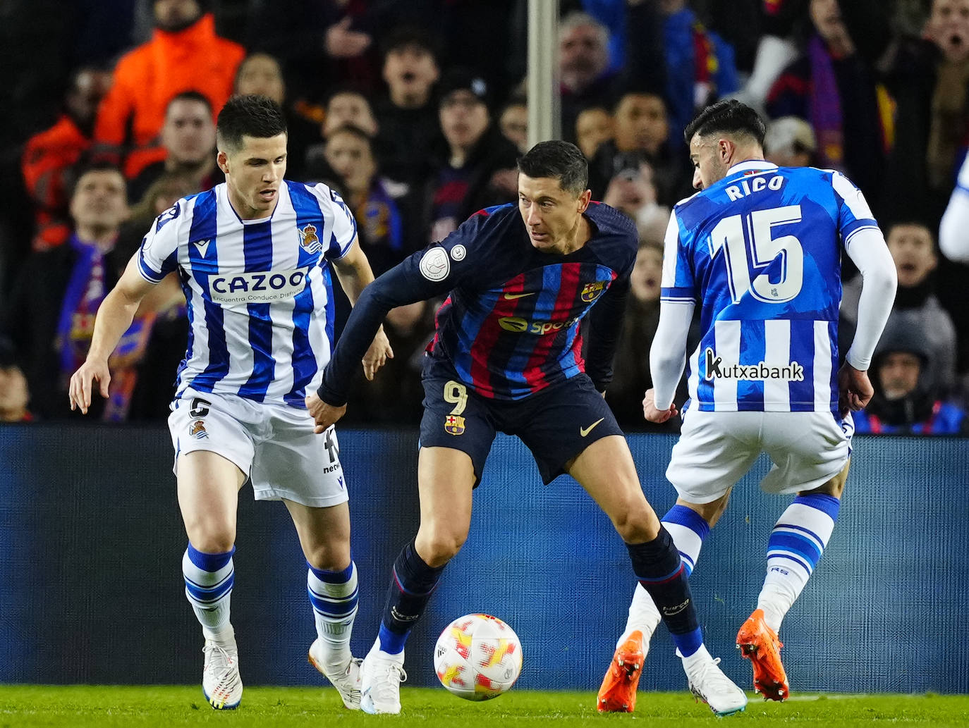 Fotos: Derrota de la Real ante el Barcelona