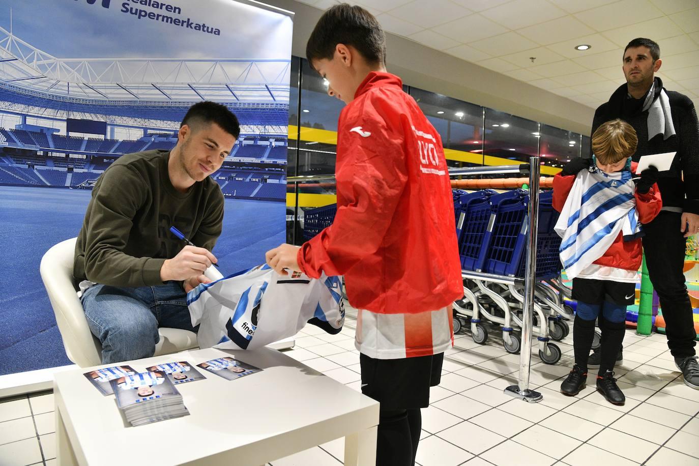 Baño de masas de Igor Zubeldia