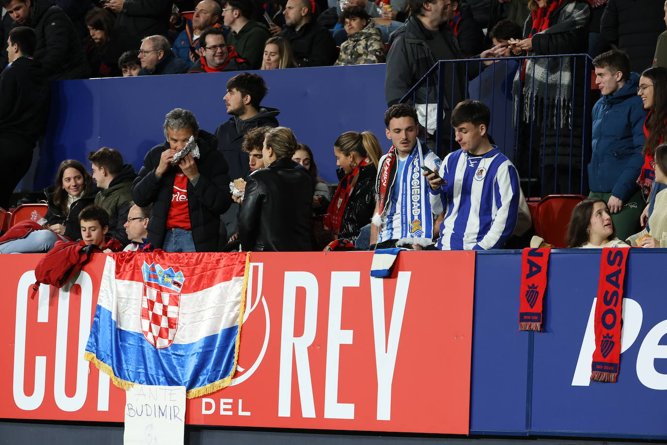 La afición de la Real no deja solo a su equipo