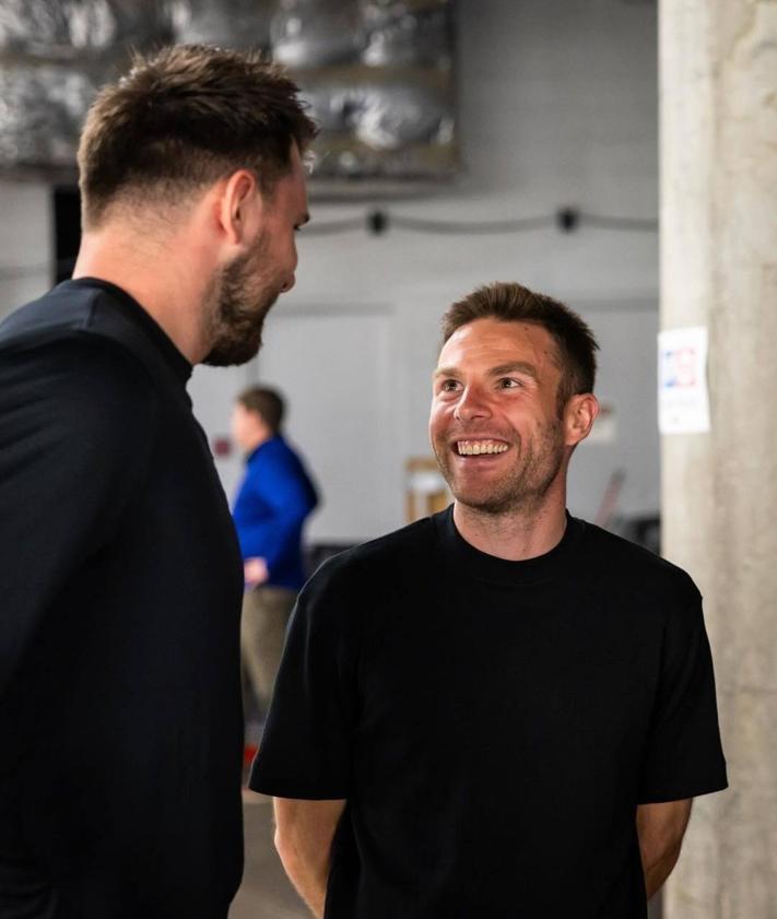 Imagen secundaria 2 - Illarramendi visita a Doncic y presencia un partidazo