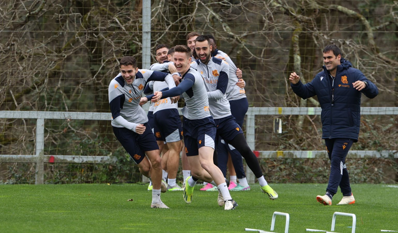 El último entrenamiento de la Real, en imágenes