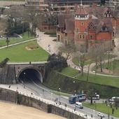 Impiden la entrada a Gipuzkoa de un autobús de ultras del PSG