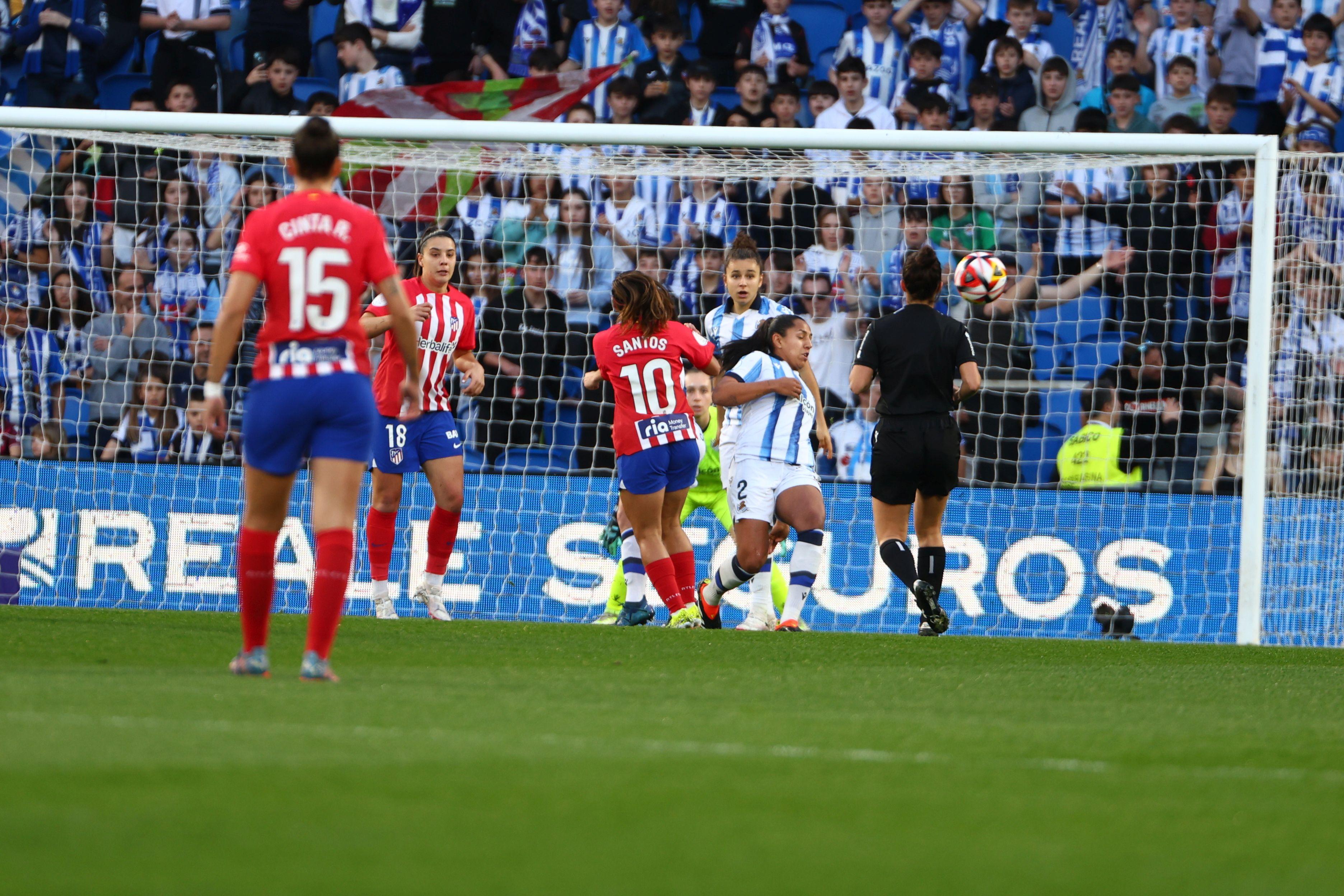 Las mejores imágenes del encuentro entre la Real Sociedad - Atlético de Madrid