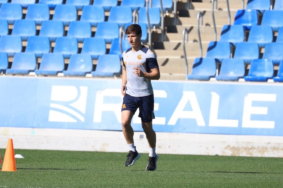 Alegría en el césped de Zubieta