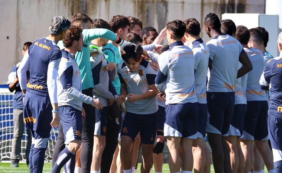 Alegría en el césped de Zubieta