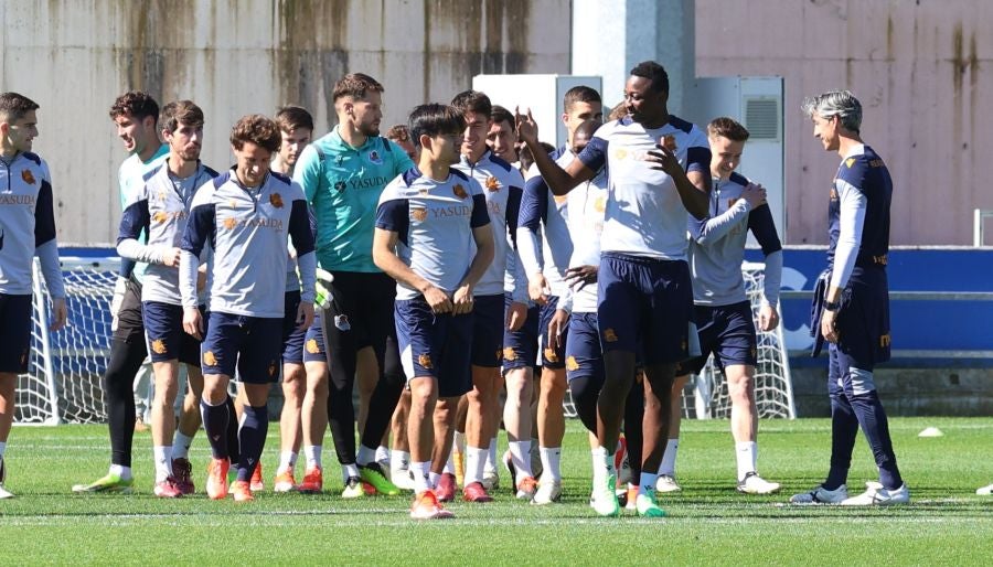 Alegría en el césped de Zubieta