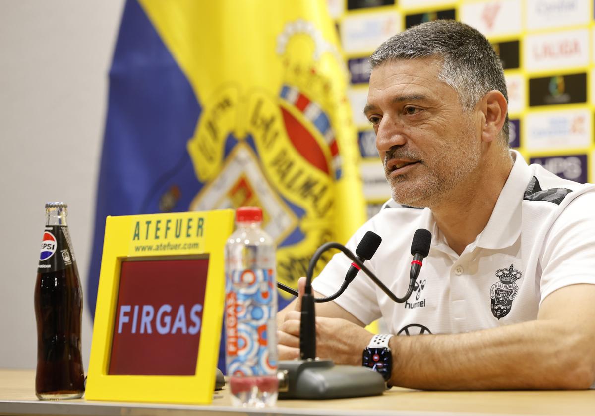 Javier García Pimienta, técnico de Las Palmas, en la rueda de prensa previa al duelo ante la Real Sociedad.