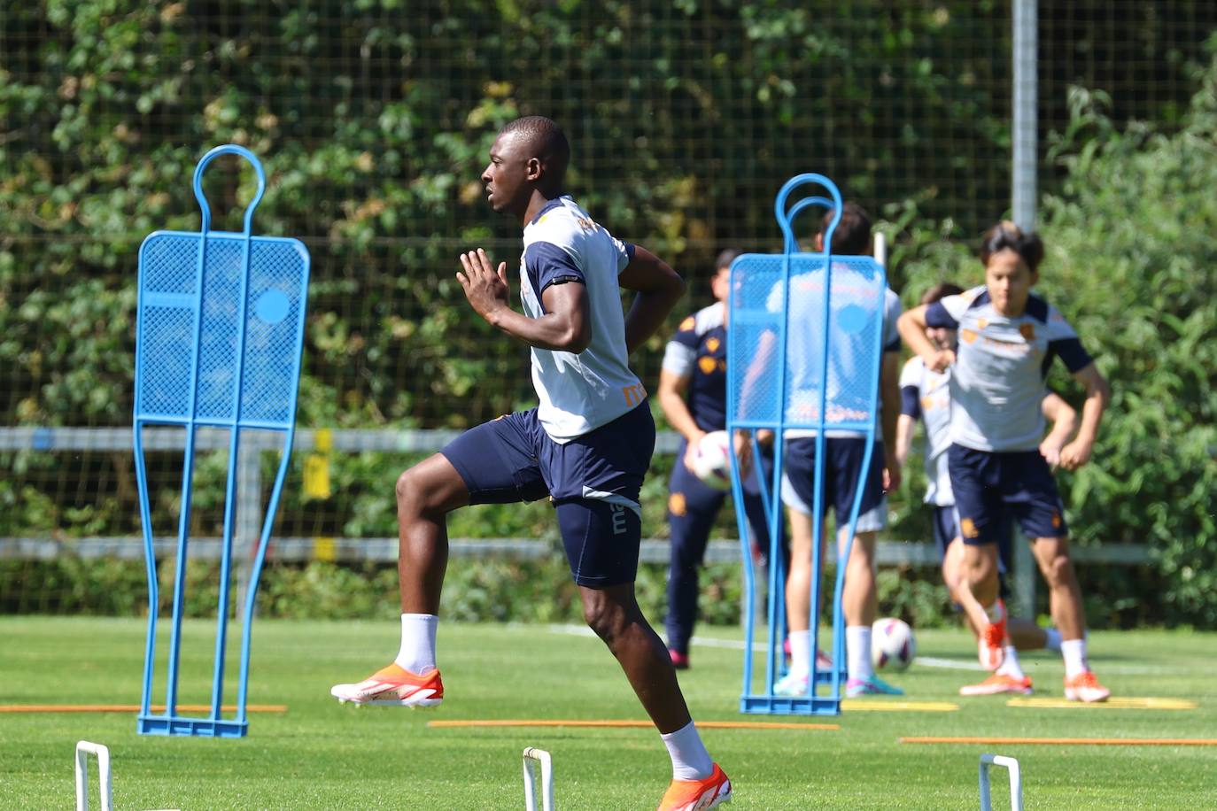 La Real entrena en Zubieta antes de medirse al Barcelona