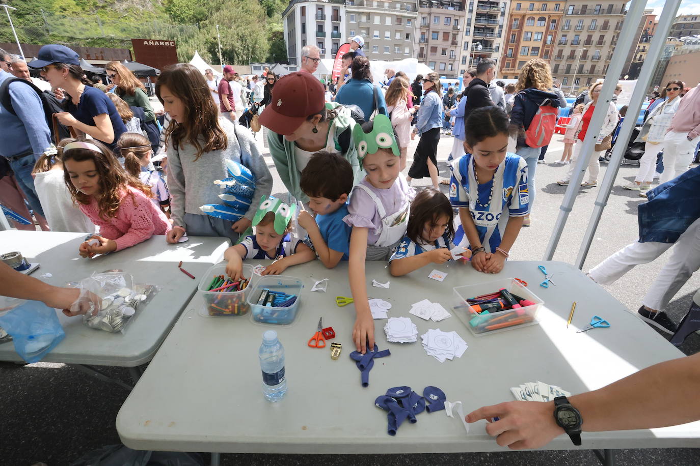 Gran ambiente en la fan zone de Sagüés