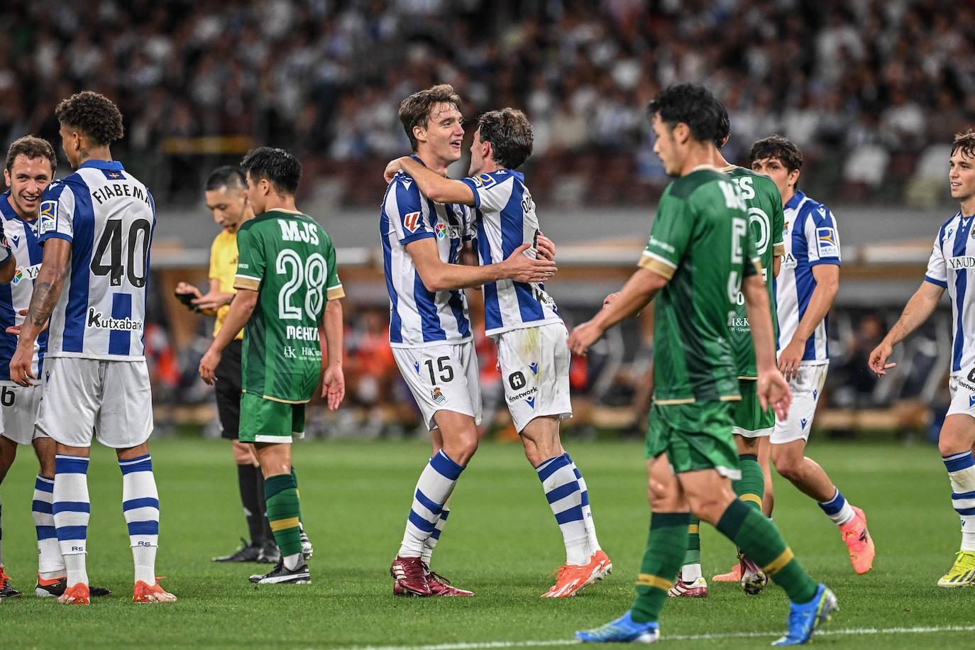 Las imágenes del Tokyo Verdy - Real Sociedad