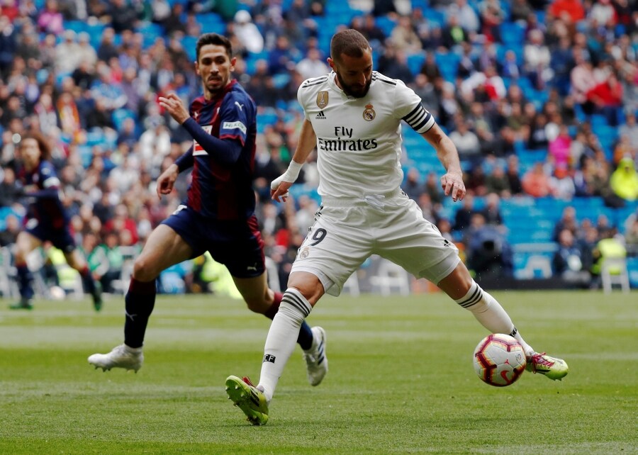 El Eibar busca su primer triunfo de la historia en el feudo madridista con Dmitrovic, De Blasis, Ramis, Oliveira, Cote, Pedro León, Escalante, Sergio, Jordán, Cucurella y Enrich de inicio