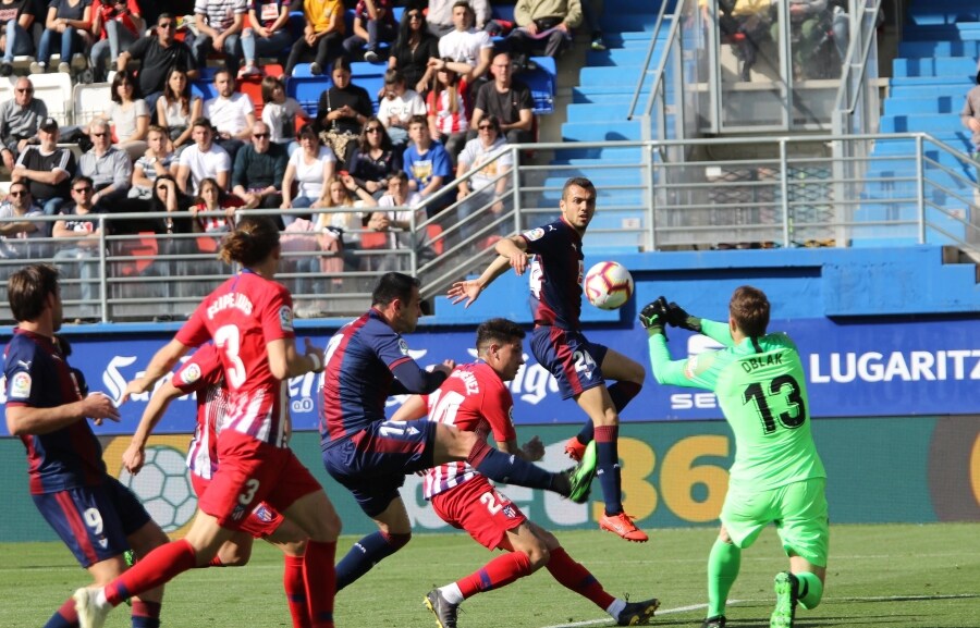 Si no fue ni a la tercera ni a la cuarta, el Eibar espera que a la quinta sí sea capaz de impedir que el Atlético de Madrid se vaya de Ipurua victorioso. 