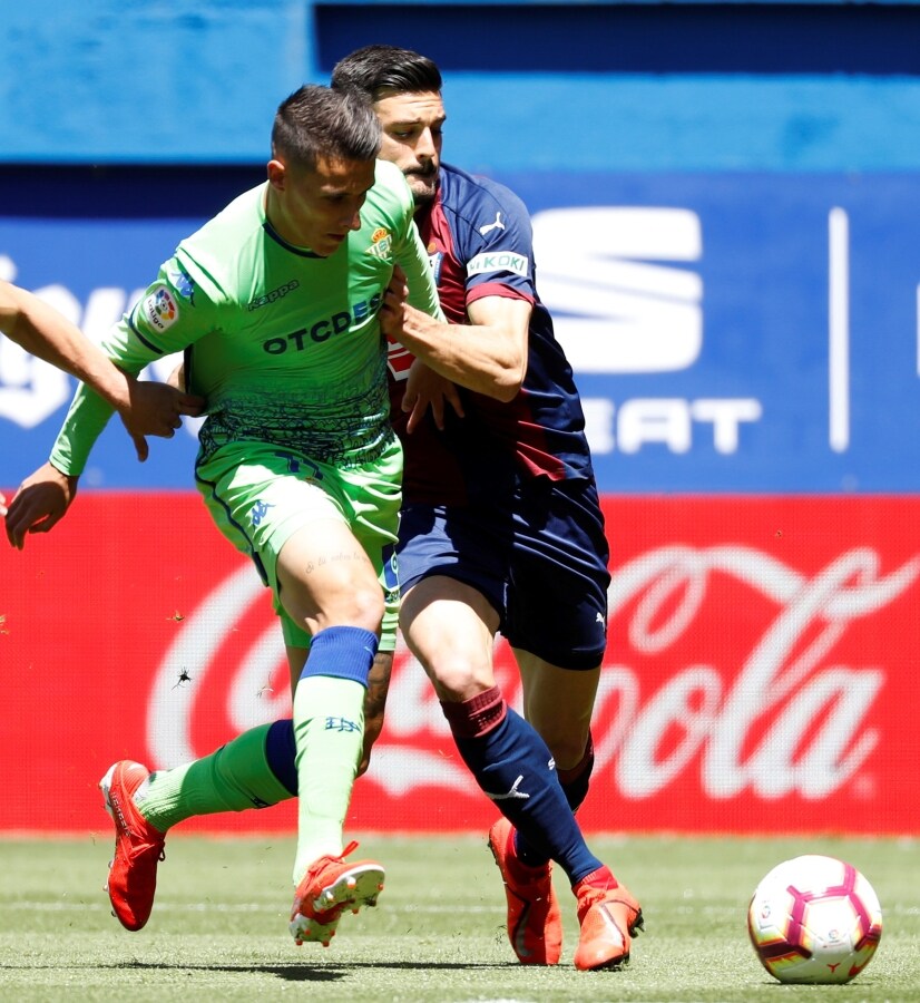 Cote ha adelantado al Eibar y sentencia el marcador (1-0) frente al Betis. 