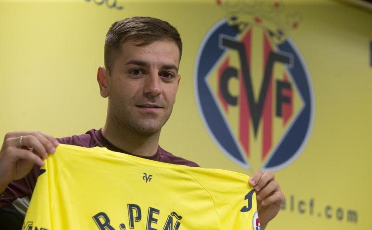 Peña, «feliz» a su llegada a Villarreal