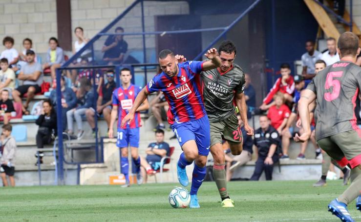 Los hombres de Mendilibar no han podido con el conjunto de Segunda en un partido que se ha jugado en Atxabalpe y que ha acabado con empate a dos goles.