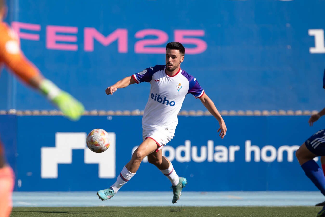 Fotos: El Eibar gana 0-3 a Las Rozas y pasa a la siguiente ronda de la Copa