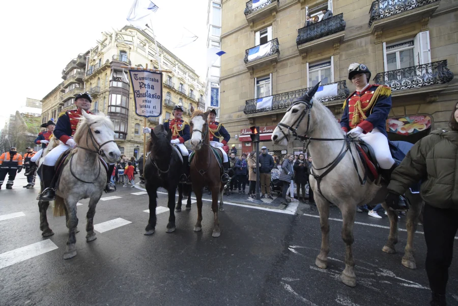 La Peña Anastasio ha animado las calles de Donostia desde las 17:00 a las 21:00 horas. 