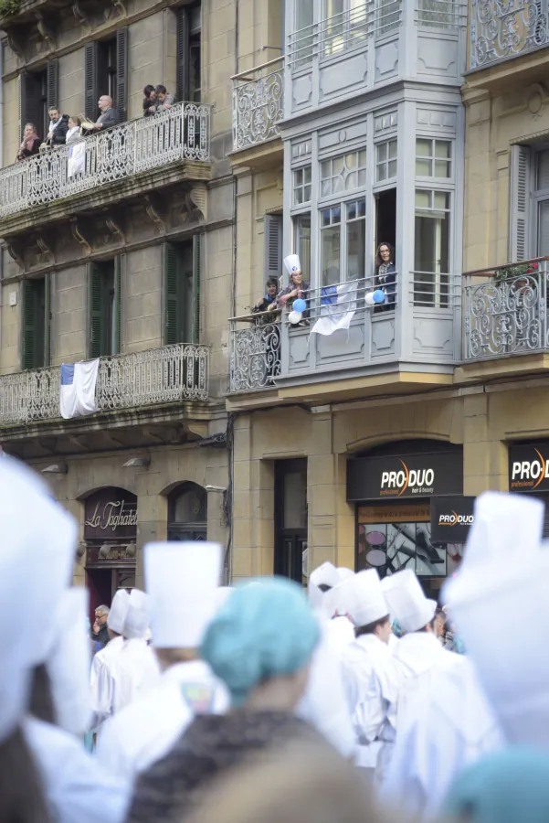 La Peña Anastasio ha animado las calles de Donostia desde las 17:00 a las 21:00 horas. 