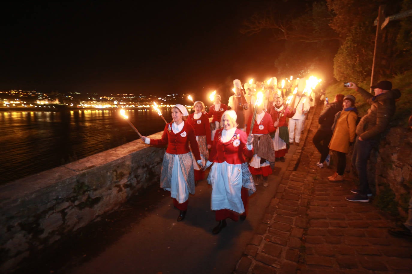 Fotos: El desfile de Ollagorra, en imágenes