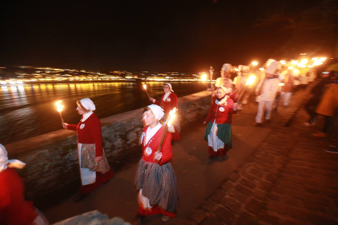 Fotos: El desfile de Ollagorra, en imágenes