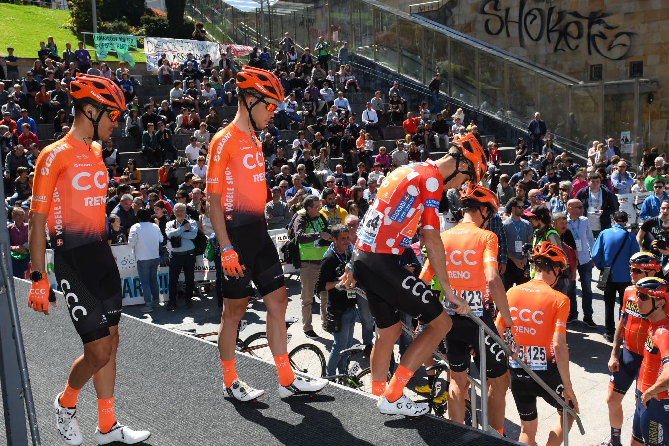 La última etapa de Vuelta al País Vasco, con salida y llegada en Eibar, consta de 118,2 kilómetros y los ciclistas deberán subri seis puetos de montaña.