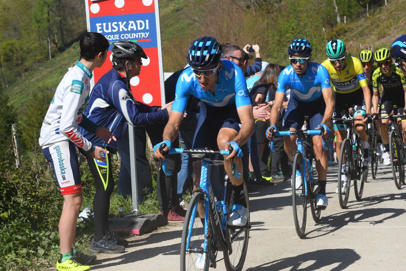 La última etapa de Vuelta al País Vasco, con salida y llegada en Eibar, consta de 118,2 kilómetros y los ciclistas deberán subri seis puetos de montaña.