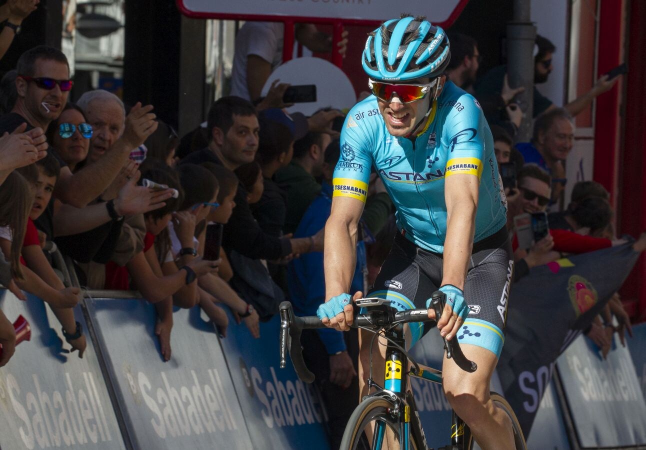 La última etapa de Vuelta al País Vasco, con salida y llegada en Eibar, consta de 118,2 kilómetros y los ciclistas deberán subri seis puetos de montaña.