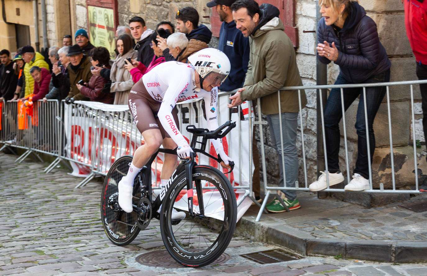 Fotos: Las imágenes de la primera etapa de la Itzulia