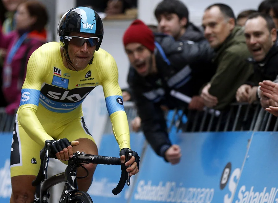 Sergio Luis Henao no ha podido mantener el maillot amarillo con el que afrontaba la última etapa de la Vuelta al País Vasco.