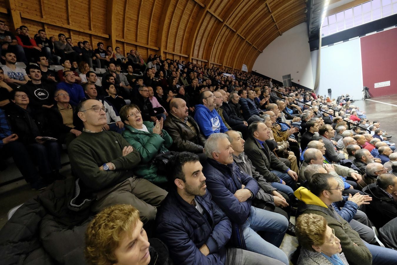 Gran ambiente en las finales del Torneo Bankoa Credit Agricole-EL DIARIO VASCO
