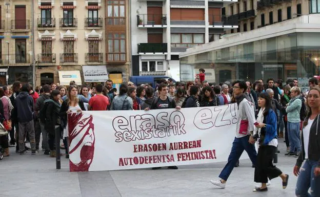 Concentración en San Sebastián contra las agresiones sexuales