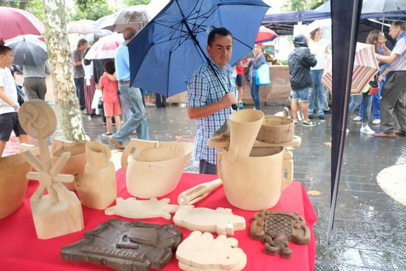 Euskal Jira bajo la lluvia