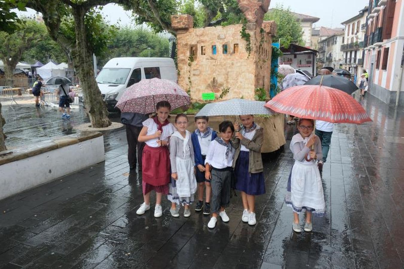 Euskal Jira bajo la lluvia