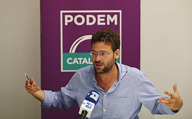 El secretario general de Podemos en Cataluña, Albano Dante Fachin.