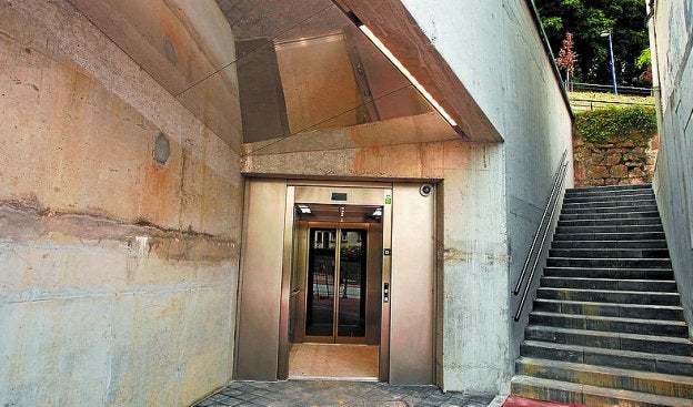 La parada intermedia a la altura del nuevo paseo estará anulada hasta la finalización de los trabajos pendientes.