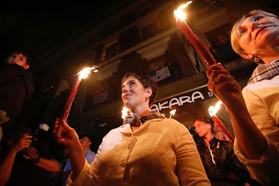 La tradición se repite año tras año y este jueves, 31 de agosto, Donostia recuerda el asalto, saqueo y quema de la ciudad hace 204 años por parte de las tropas anglo-portuguesas durante la Guerra de la Independencia para expulsar al ejército francés.