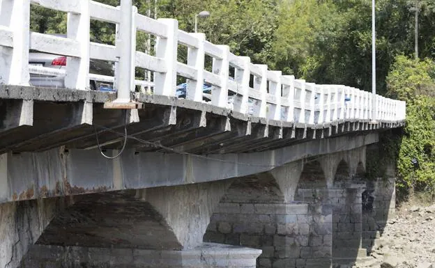 El puente de Astiñene reabrirá solo para peatones y ciclistas en un plazo de tres semanas