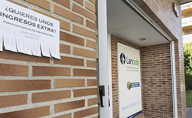 El fin de la temporada estival provoca el aumento del paro en Gipuzkoa en agosto